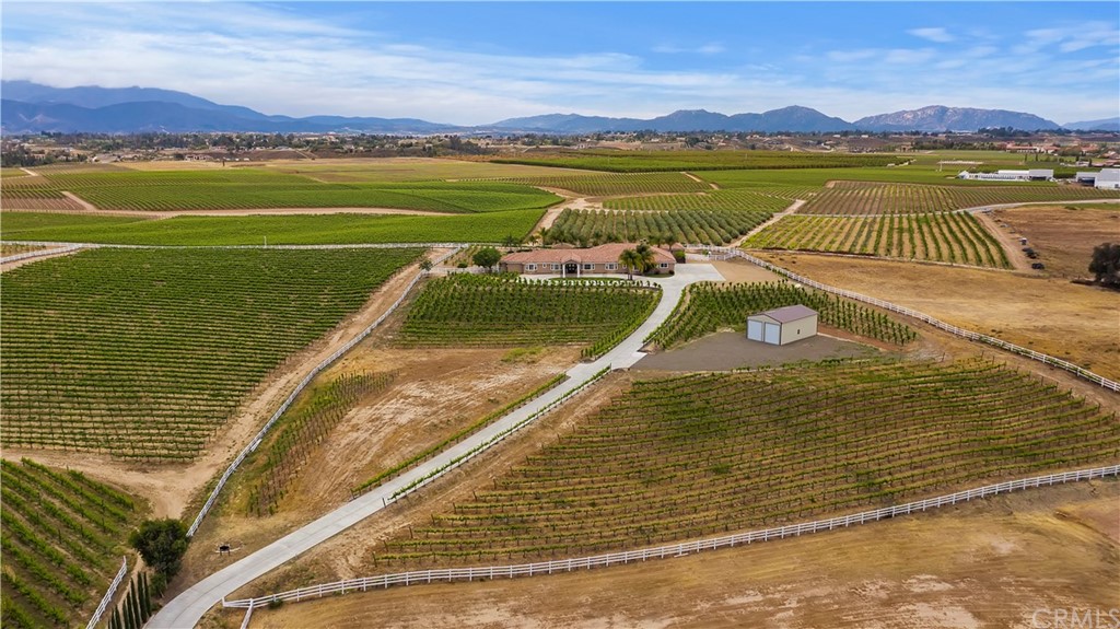 35767 Vía Las Ramblas Temecula, CA 92592 - Photo 6 of 74