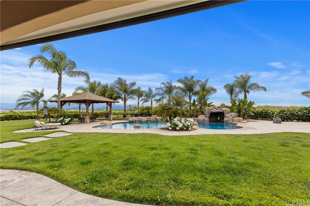 35767 Vía Las Ramblas Temecula, CA 92592 - Photo 64 of 74