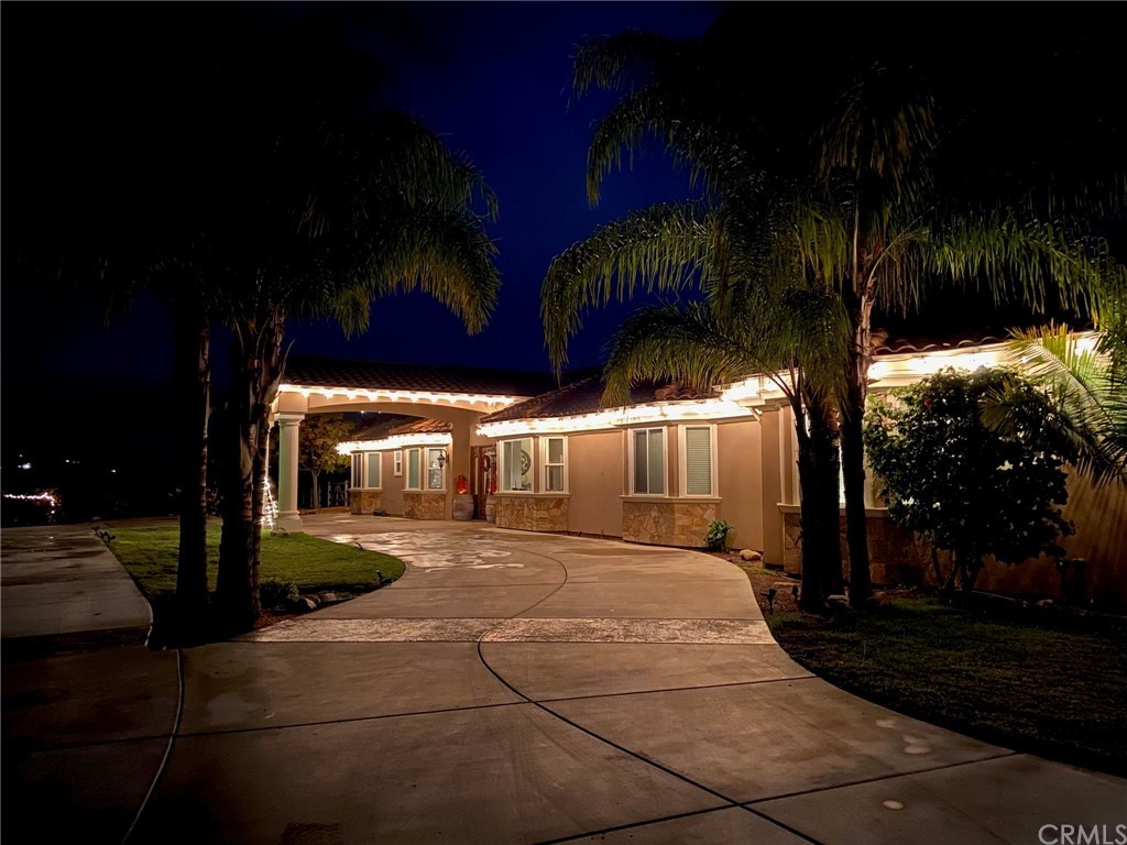 35767 Vía Las Ramblas Temecula, CA 92592 - Photo 8 of 74