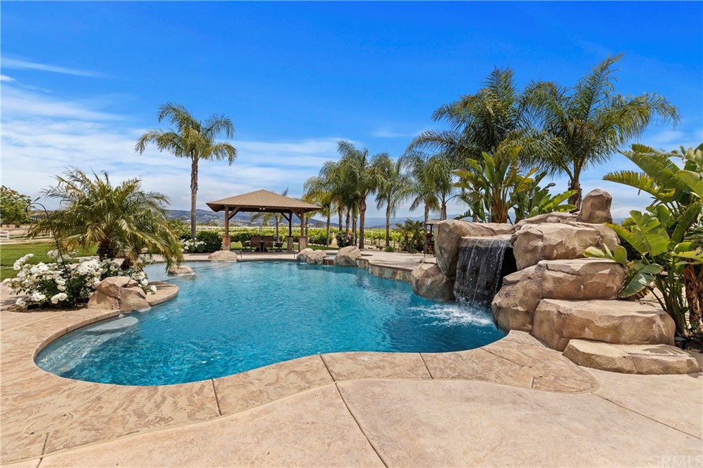 35767 Vía Las Ramblas Temecula, CA 92592 - Photo 72 of 74