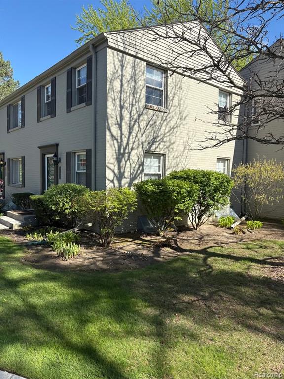 1684 Graefield Road, Unit 60 Birmingham, MI 48009 - Photo 25 of 34