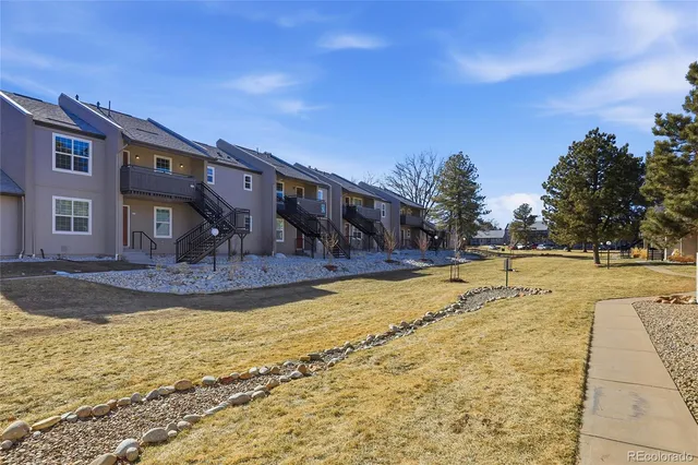 $350,000 | 2301 East Fremont Avenue, Unit S10, Centennial, CO 80122