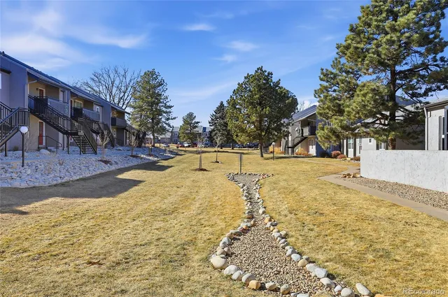 $350,000 | 2301 East Fremont Avenue, Unit S10, Centennial, CO 80122