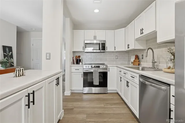 $350,000 | 2301 East Fremont Avenue, Unit S10, Centennial, CO 80122