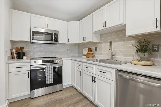 $350,000 | 2301 East Fremont Avenue, Unit S10, Centennial, CO 80122