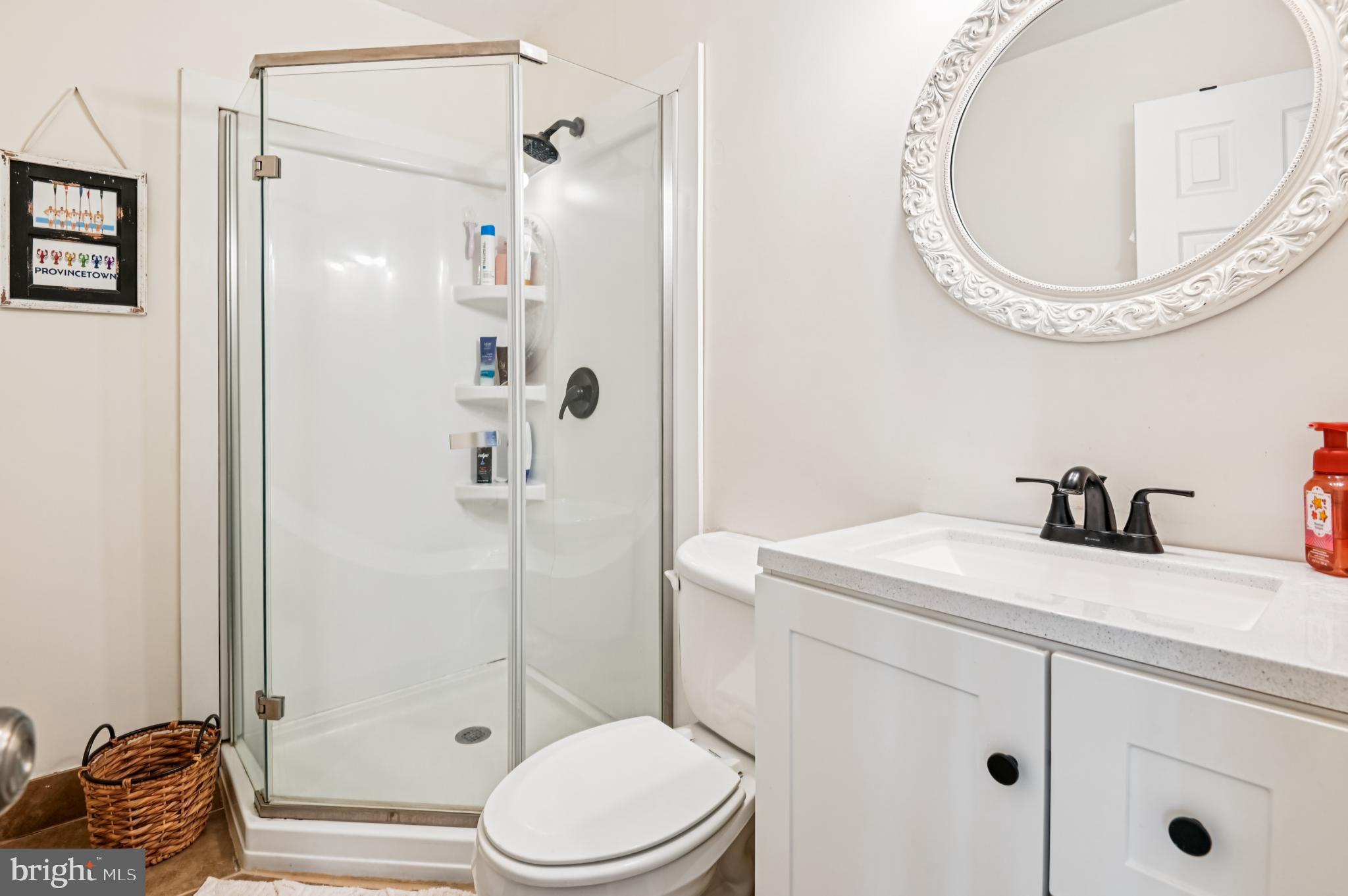 1640 Grason Lane Crofton, MD 21114 - Photo 17 of 26 primary en suite bathroom