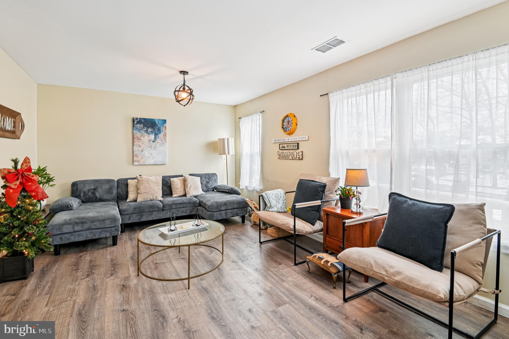 1640 Grason Lane Crofton, MD 21114 - Photo 4 of 26 living room with lots of natural light