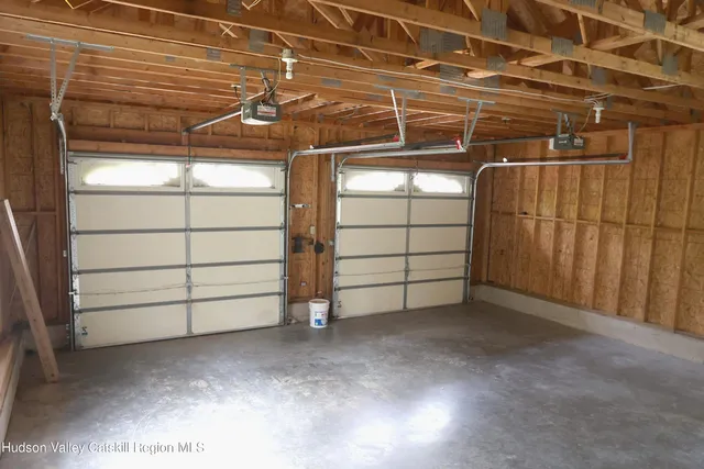 a view of a garage room