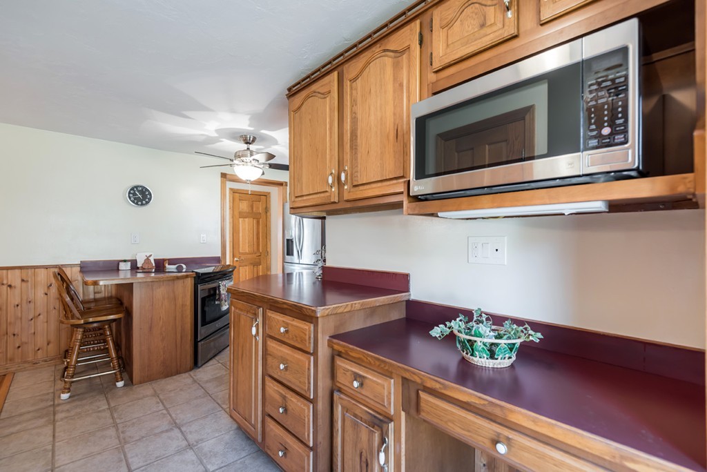 35 Anthony Road North Reading, MA 01864 - Photo 9 of 22 Gallery Image 9