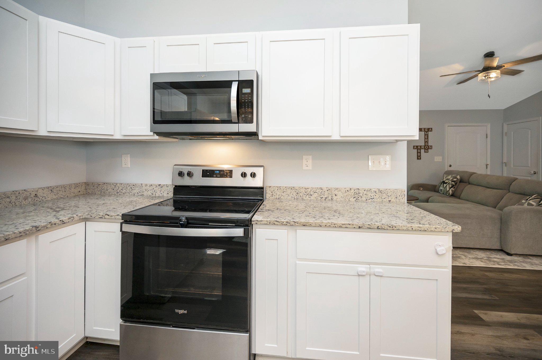 28282 Tatum Road Unionville, VA 22567 - Photo 21 of 52 Modern kitchen with sleek finishes.