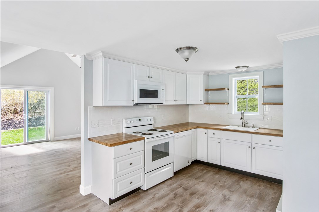 888 Ten Rod Road North Kingstown, RI 02852 - Photo 5 of 14