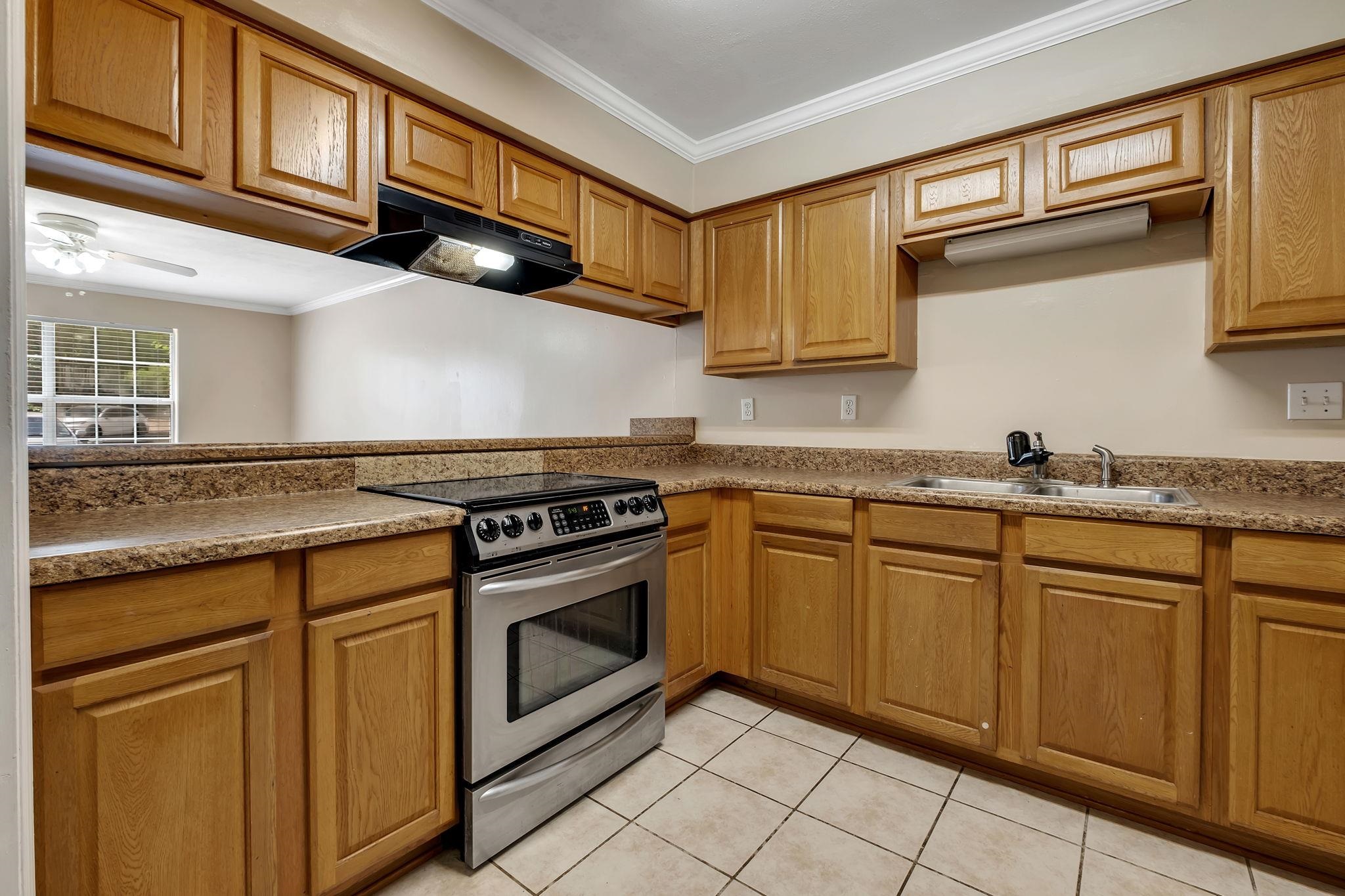 534 Collinsford Road Tallahassee, FL 32301 - Photo 8 of 20
