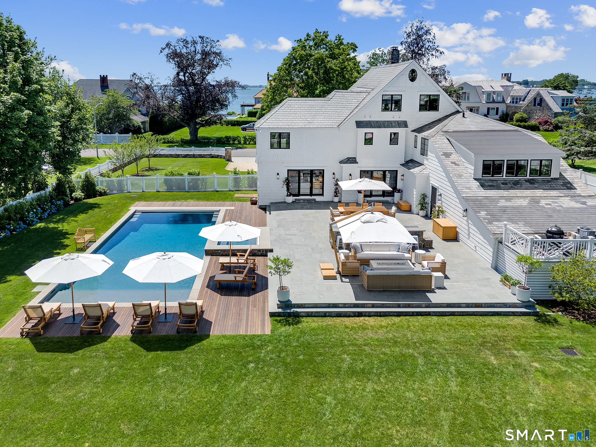 58 Rogers Road Stamford, CT 06902 - Photo 31 of 38