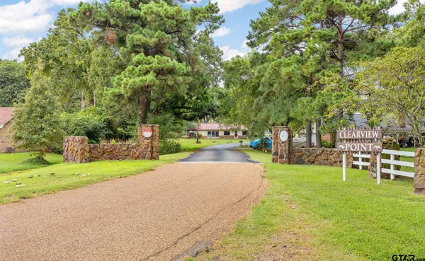 $335,000 | 21743 South Shore Drive, Chandler, TX 75758