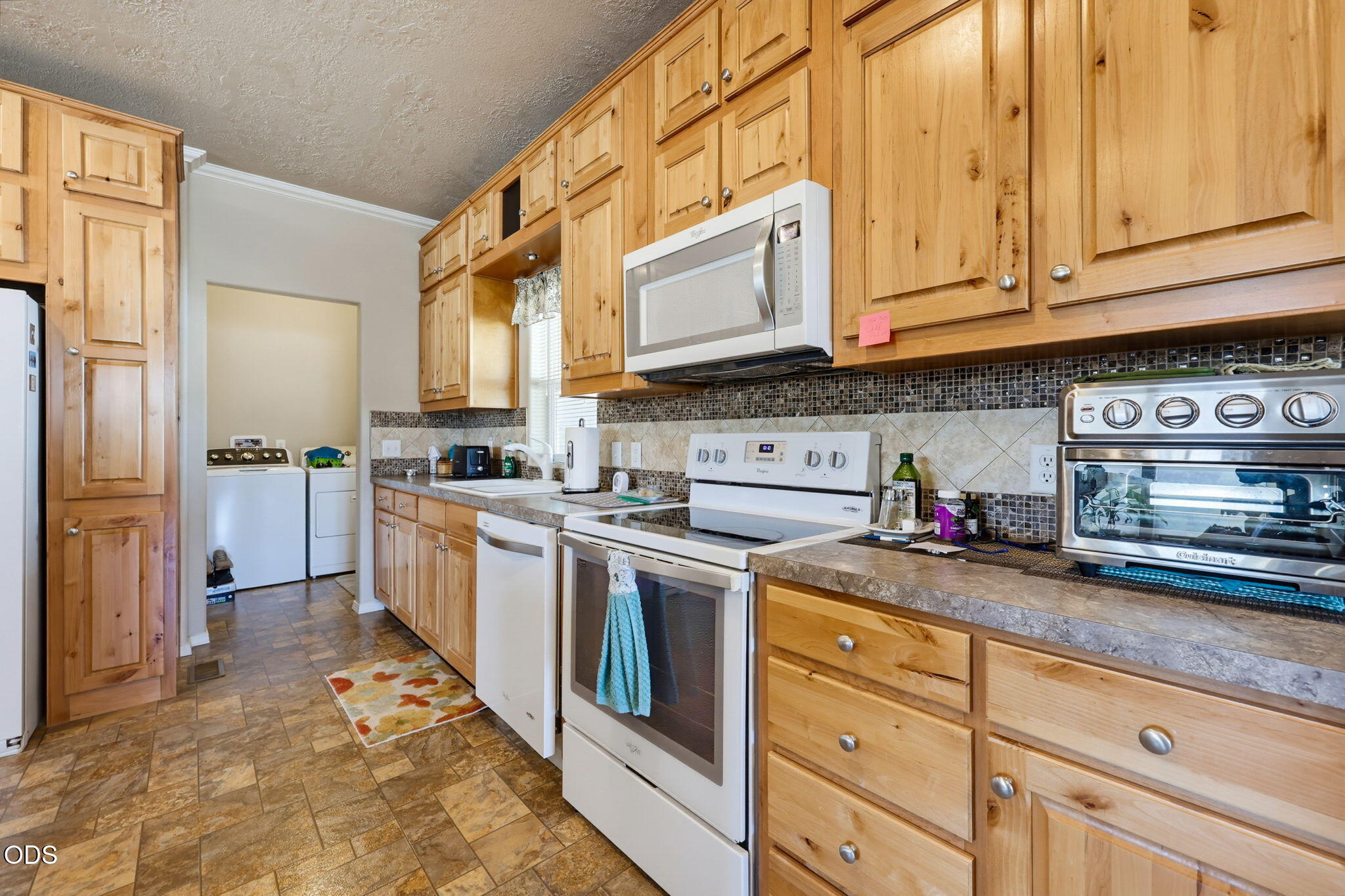 8401 Old Stage Road, Unit 53 Central Point, OR 97502 - Photo 18 of 44 Gallery Image 18