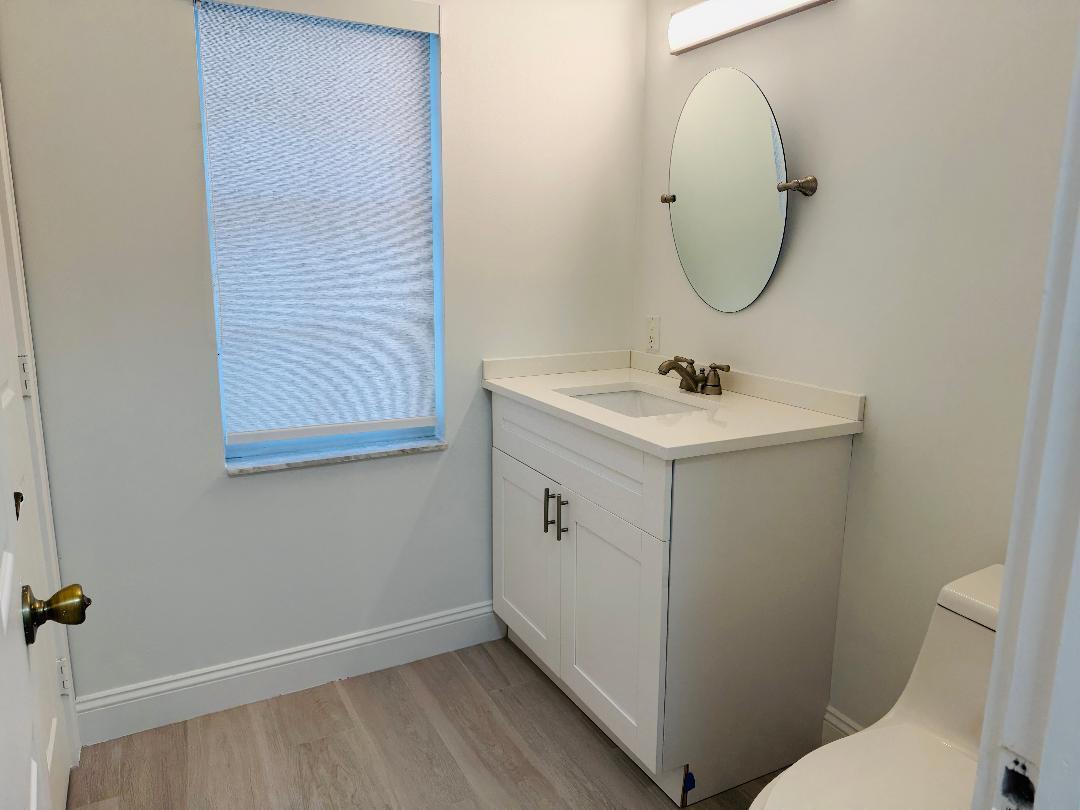 5855 Northwest 42nd Way Boca Raton, FL 33496 - Photo 14 of 42 Jack & Jill Bath - 1