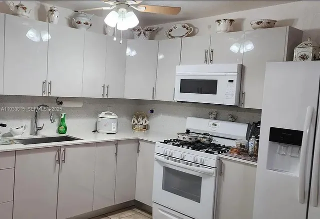 $2,400 | Leisure City, Homestead, FL 33033