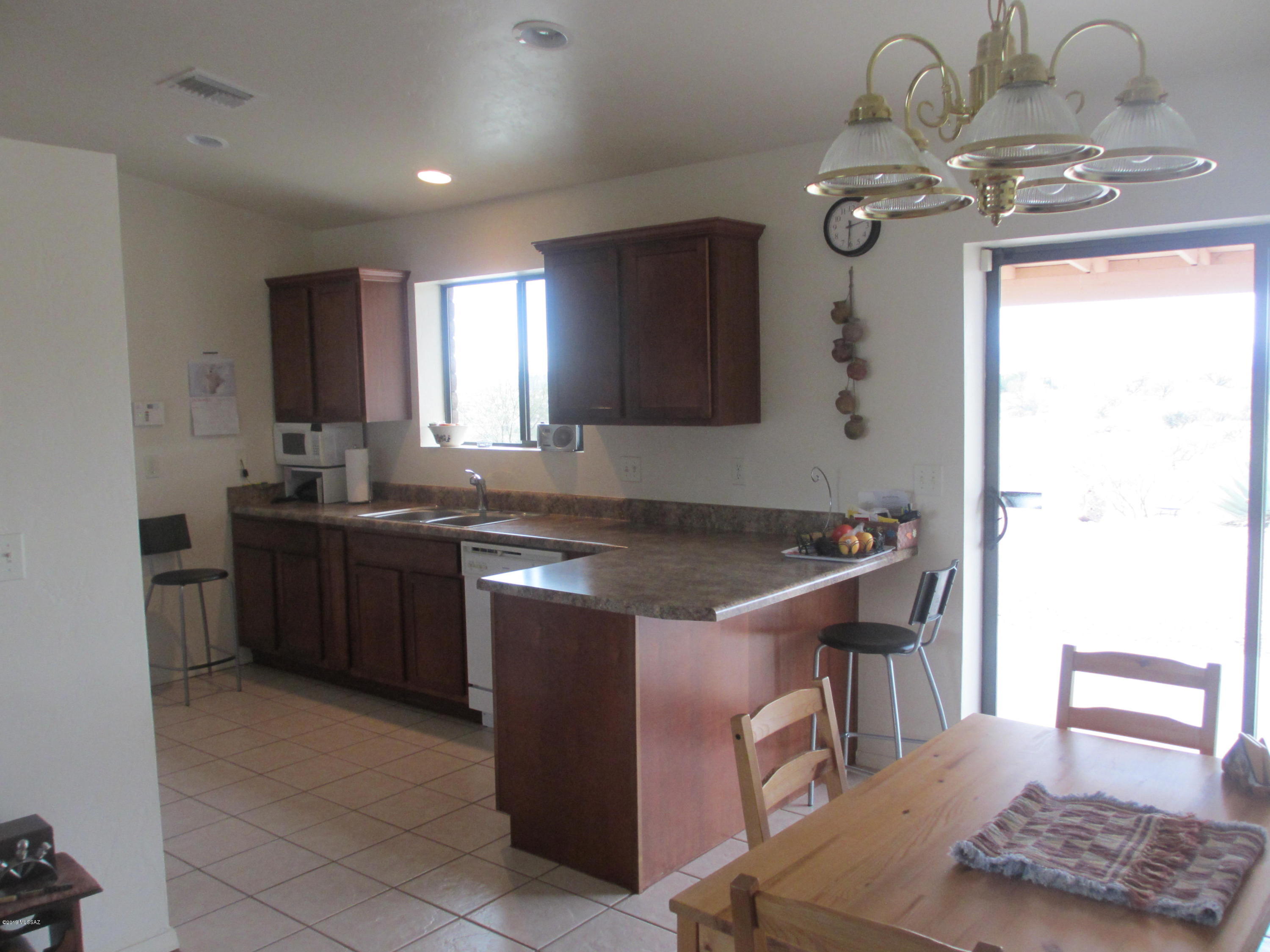 392 Purisima Court Rio Rico, AZ 85648 - Photo 9 of 23