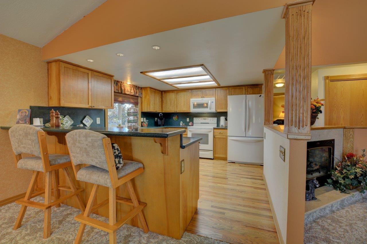 2780 Lone Pine Road Medford, OR 97504 - Photo 8 of 25 Additional Photo