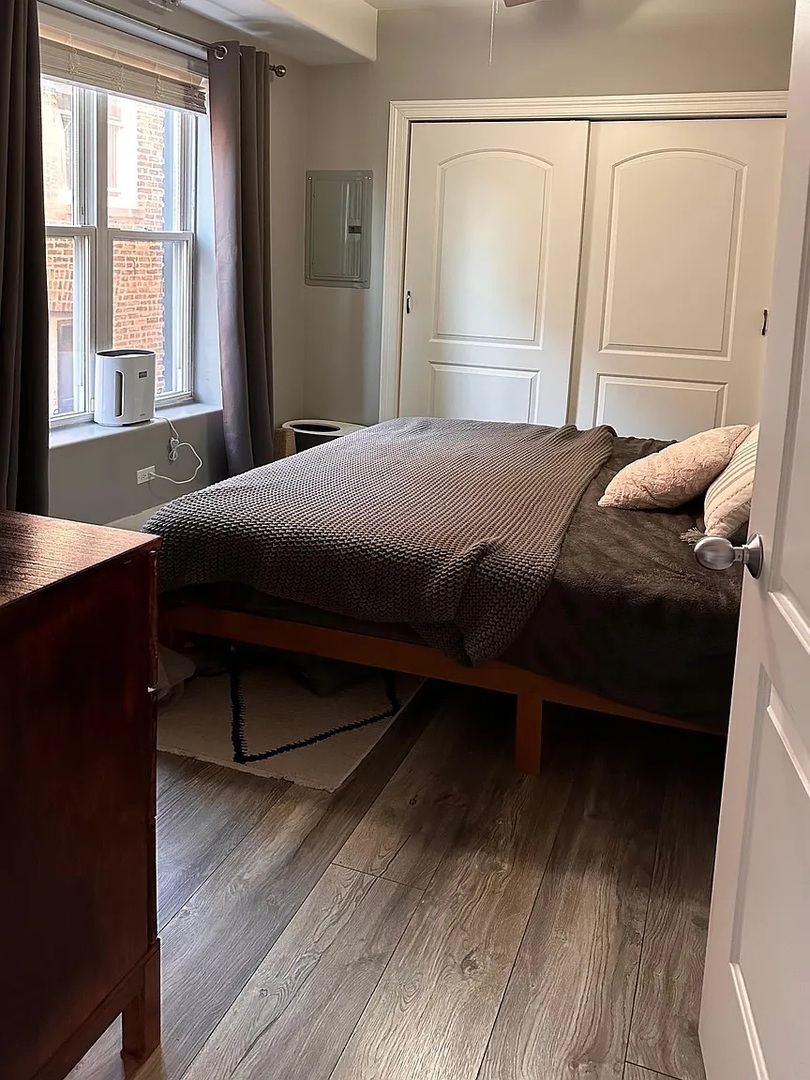 4335 West Irving Park Road, Unit 106 Chicago, IL 60641 - Photo 8 of 10