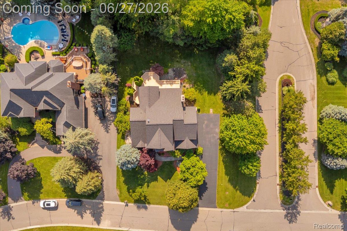 1781 Westridge Drive Rochester, MI 48306 - Photo 12 of 56 62-1781 Westridge Dr_61.jpg