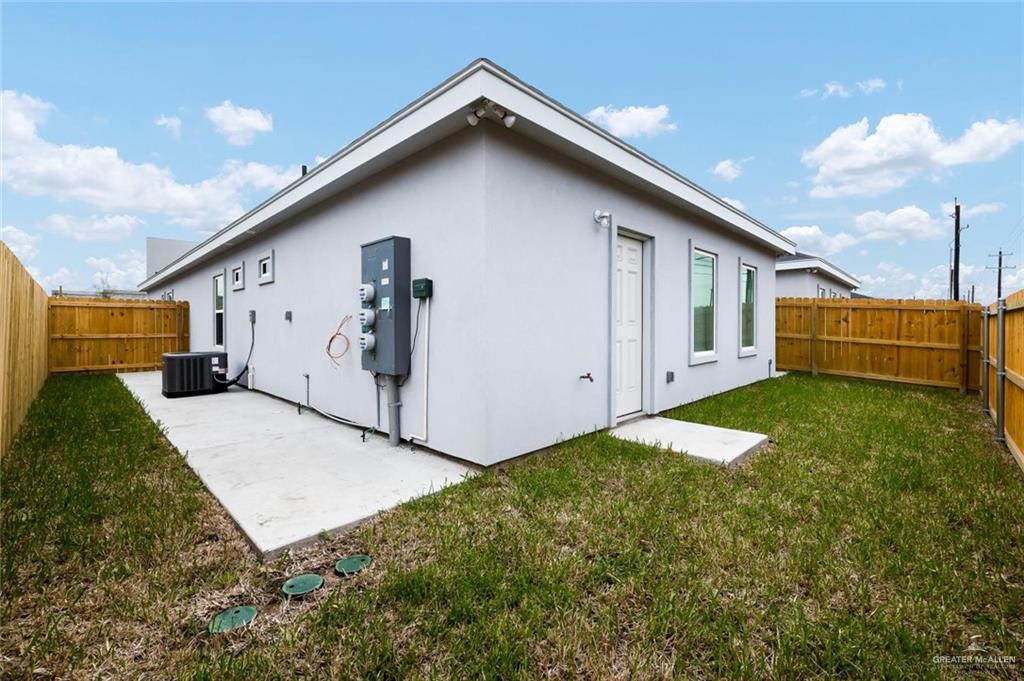 1308 Valle Vista Street, Unit 2 Alamo, TX 78516 - Photo 2 of 15 a view of backyard of house