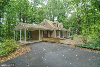 16 Hickory Meadow Road Cockeysville, MD 21030 - Photo 24 of 24 Exterior (Front)