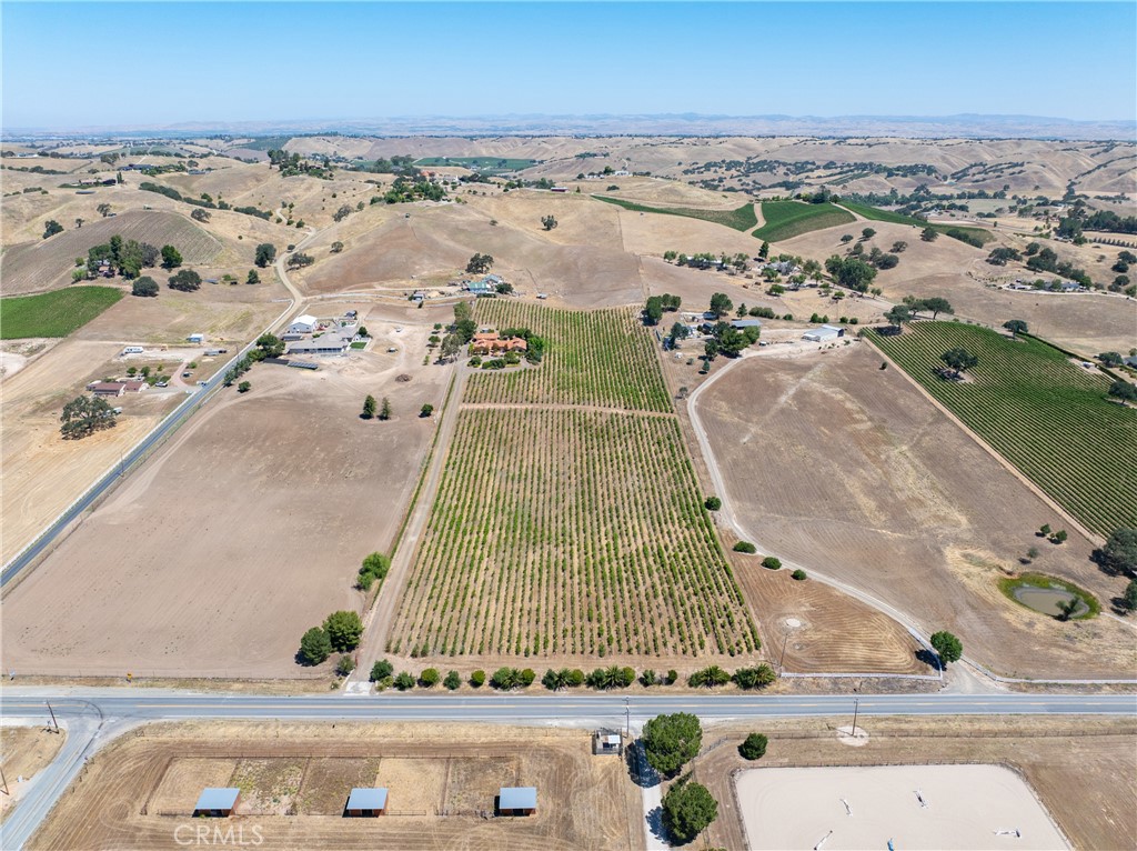 7568 Creston Road Paso Robles, CA 93446 - Photo 52 of 57