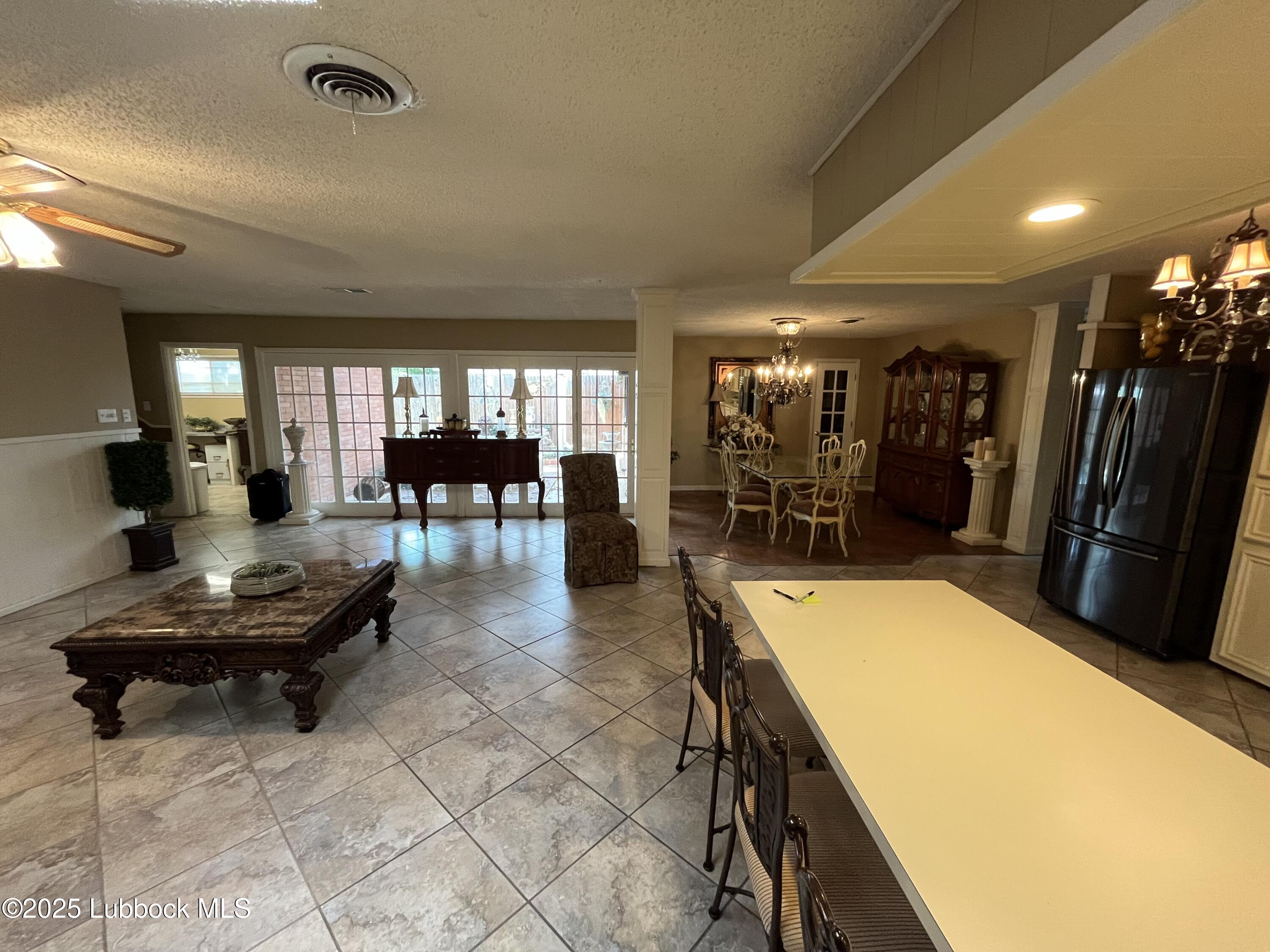 5001 14th Street Lubbock, TX 79416 - Photo 7 of 18 IMG_1946