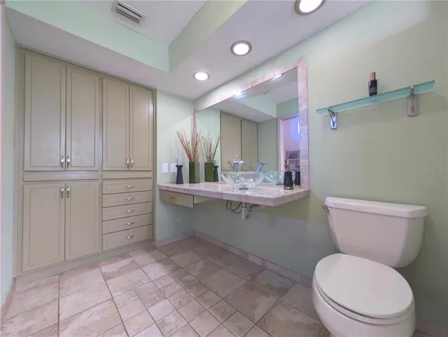 $465,000 | 11469 Oakhurst Road, Largo, FL 33774