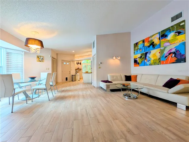 $465,000 | 11469 Oakhurst Road, Largo, FL 33774