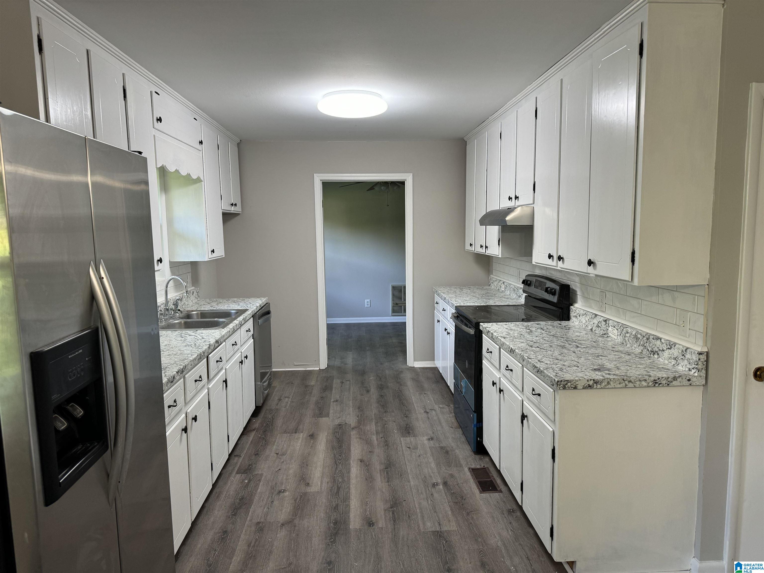 144 County Road 33 Oneonta, AL 35121 - Photo 4 of 11