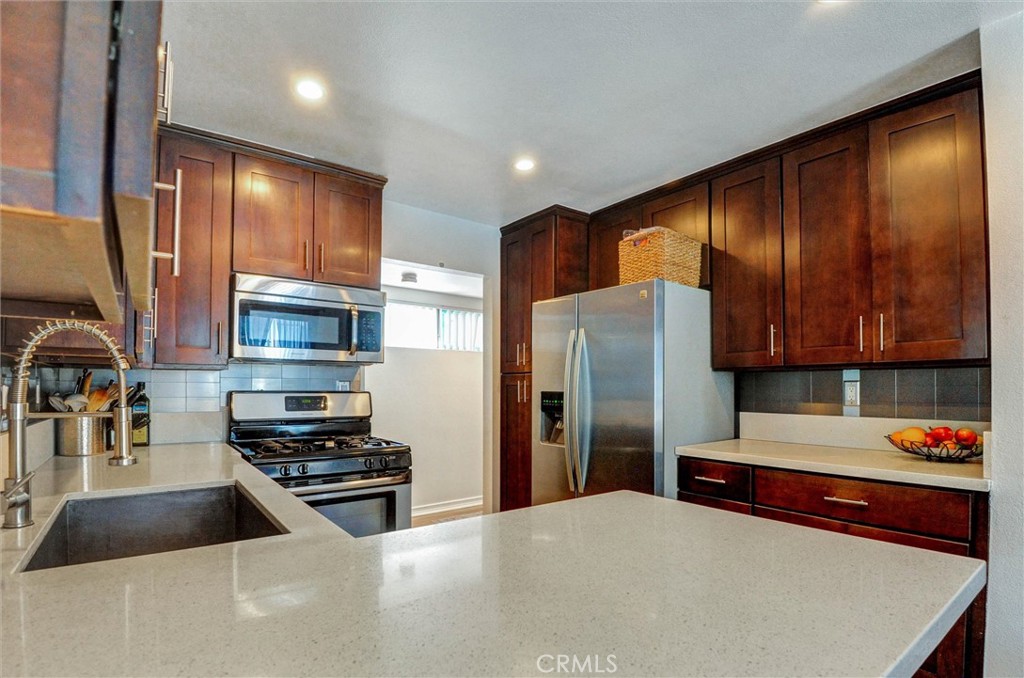 24141 High Knob Road, Unit G Diamond Bar, CA 91765 - Photo 11 of 33