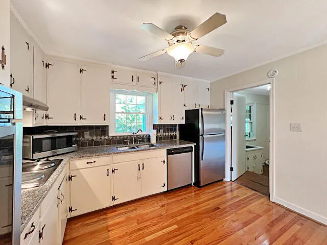 $289,900 | 101 Parkwood Drive, Williston, SC 29853