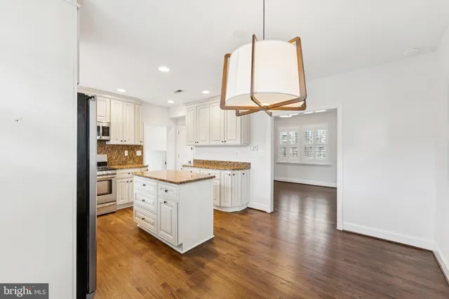 $1,247,000 | 3515 Taylor Street, Chevy Chase, MD 20815