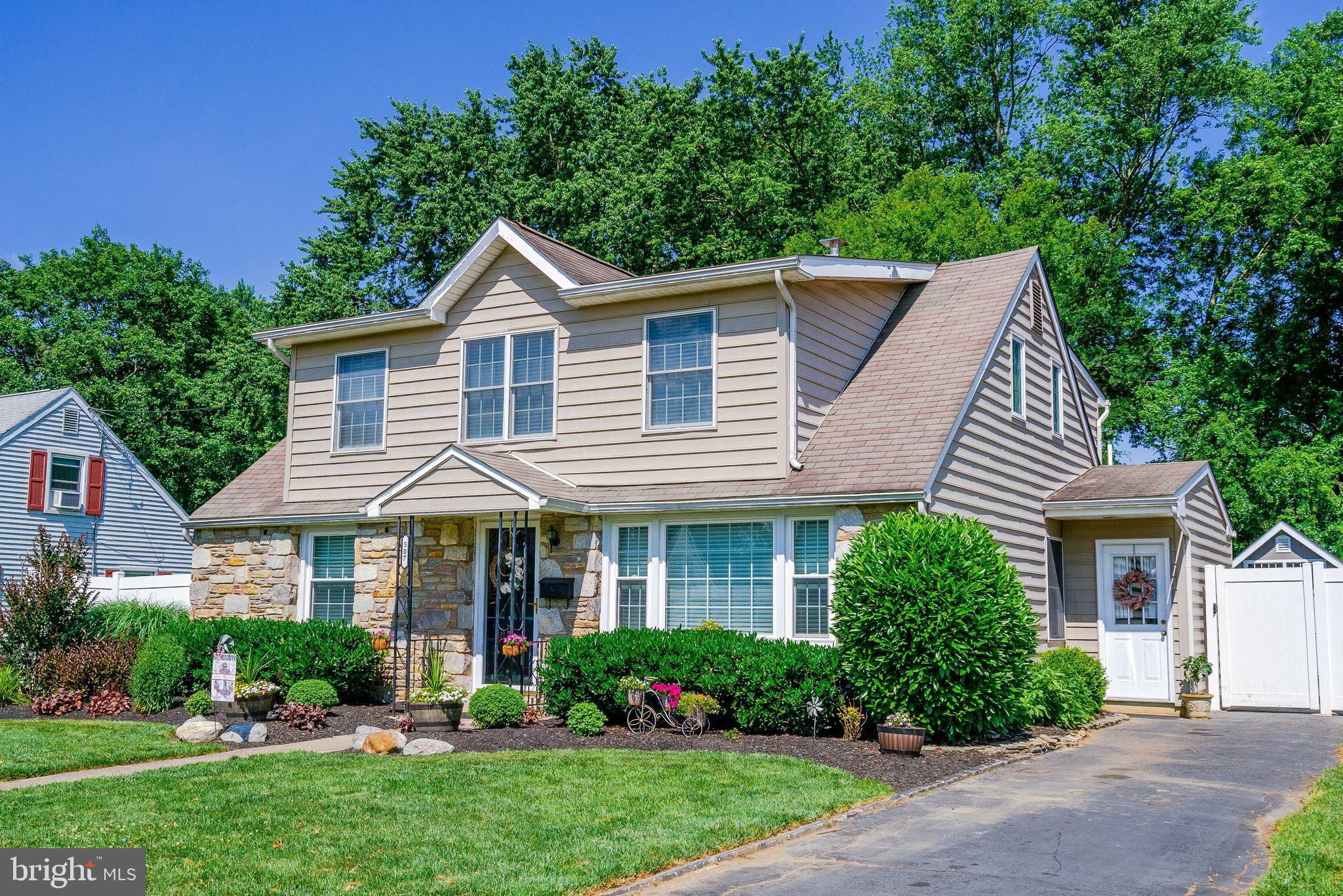 507 Coursey Road Oreland, PA 19075 - Photo 3 of 41