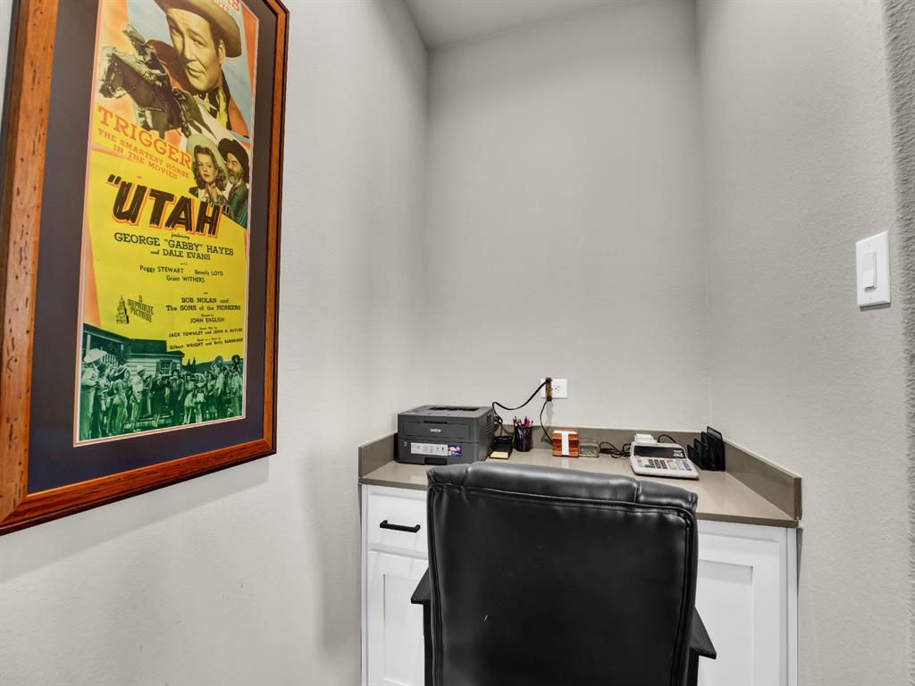 2364 Waggoner Rnch Drive Weatherford, TX 76087 - Photo 25 of 30 a utility room with a window