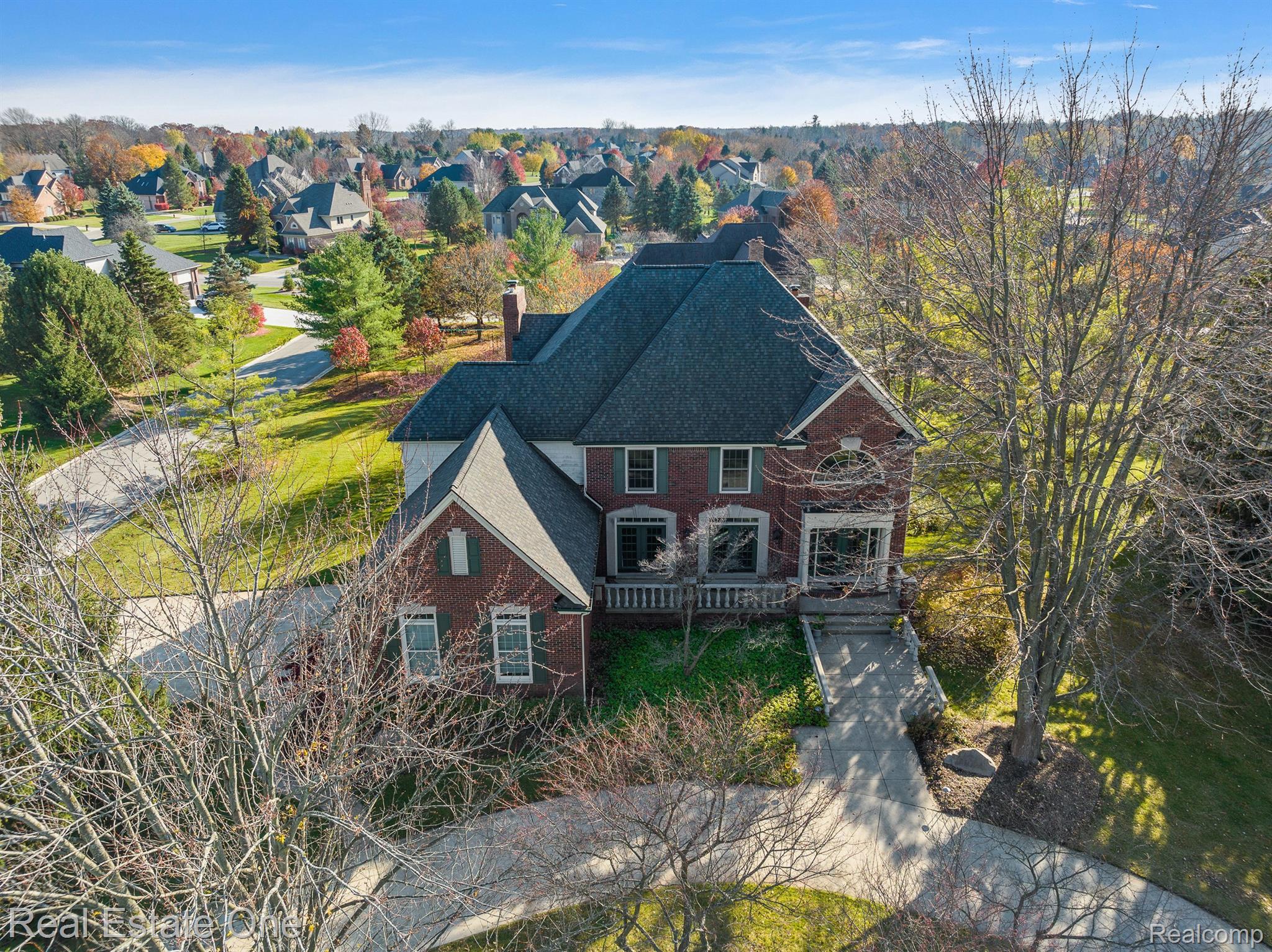 4114 Oak Tree Circle Rochester, MI 48306 - Photo 3 of 40 Gallery Image 3