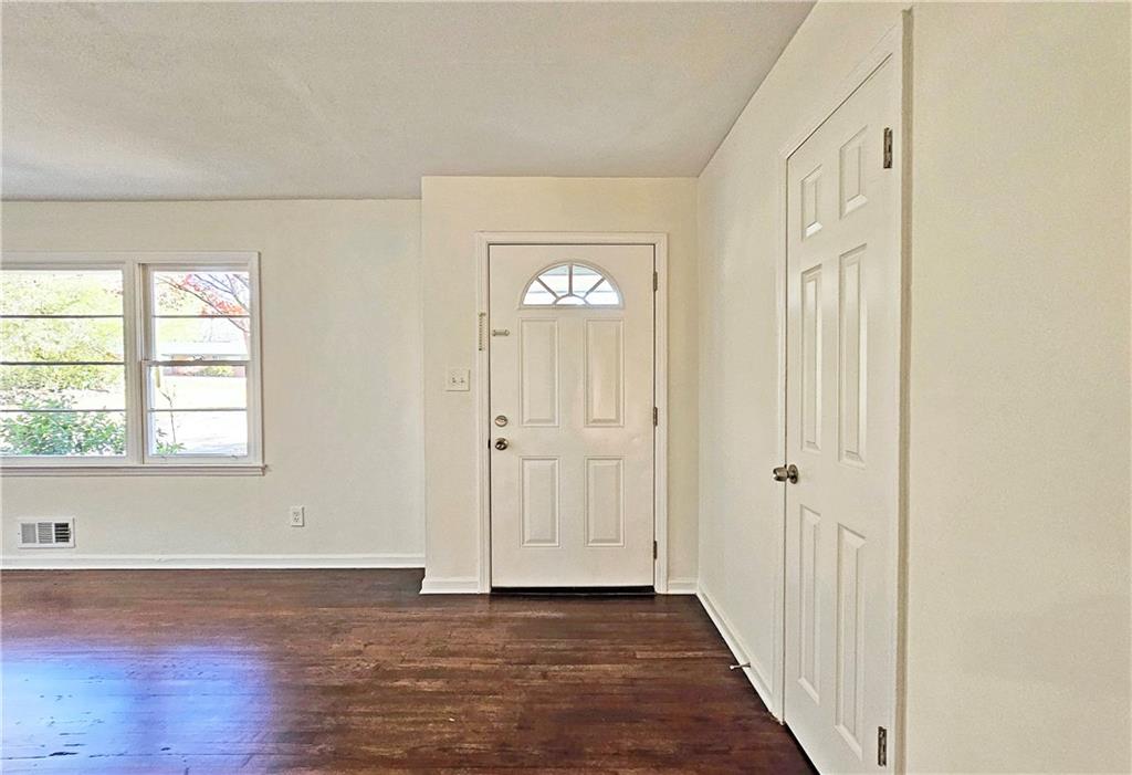 2232 Warren Drive Southwest Austell, GA 30106 - Photo 3 of 29