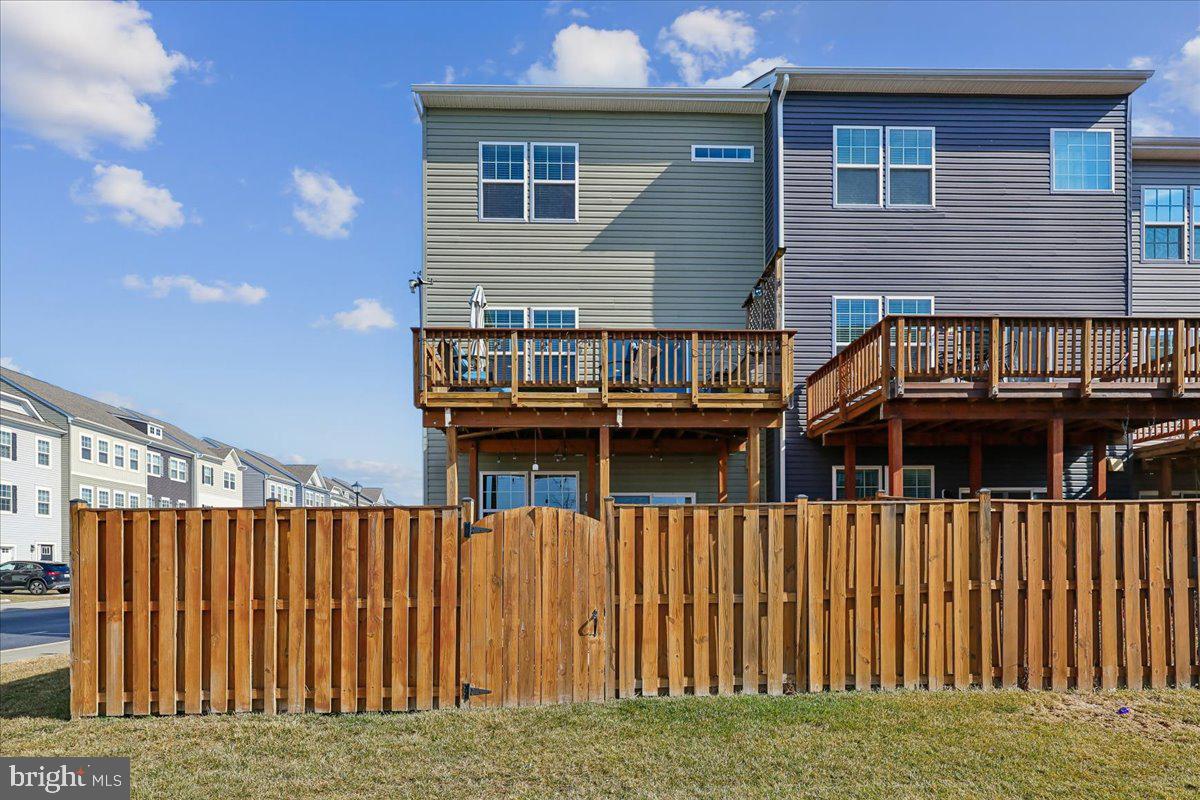 6501 Britannic Place Frederick, MD 21703 - Photo 60 of 64 a house view with a garden space