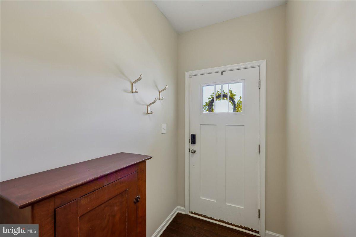 6501 Britannic Place Frederick, MD 21703 - Photo 6 of 64