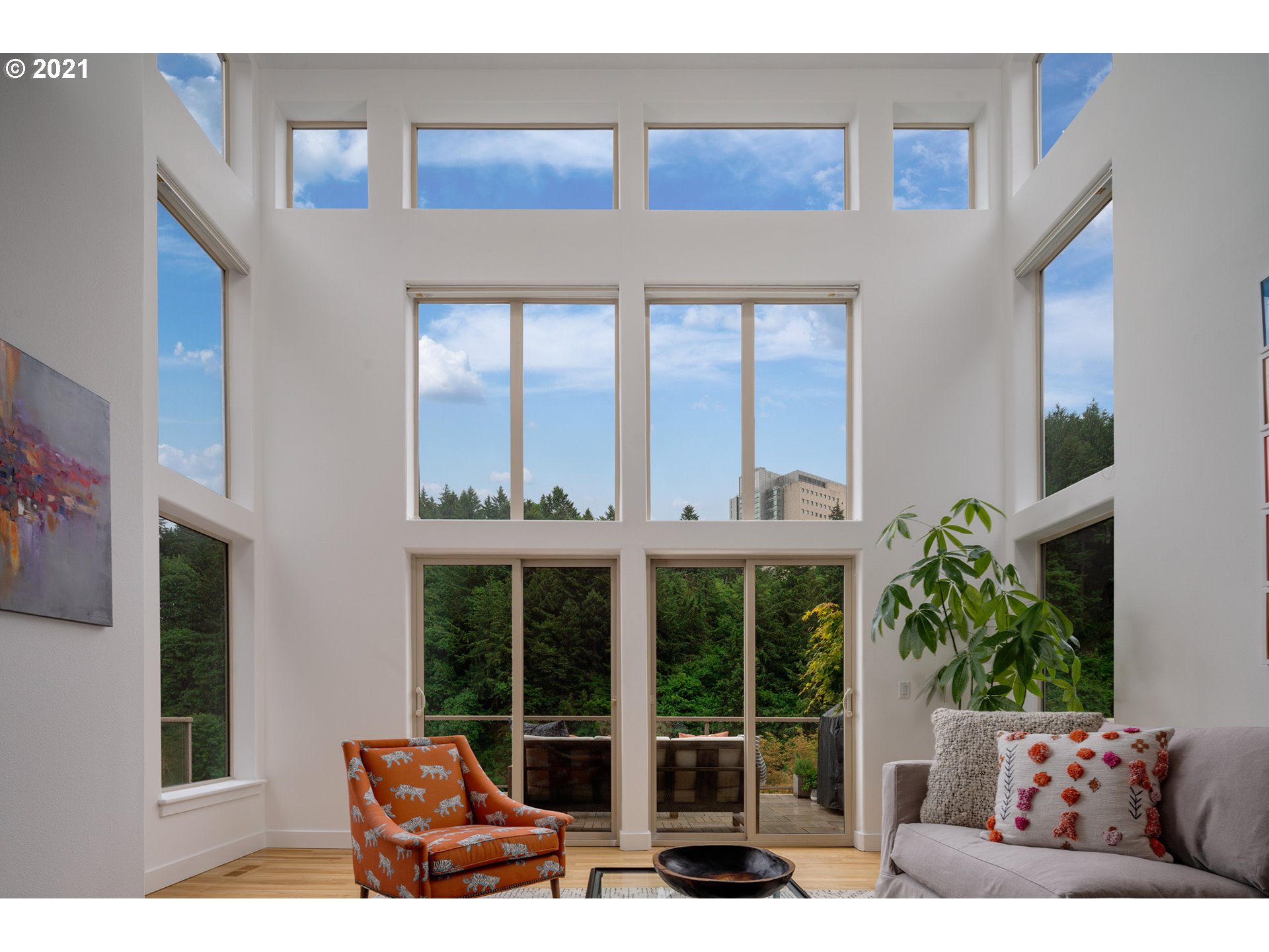 850 Southwest Broadway Drive Portland, OR 97201 - Photo 2 of 29