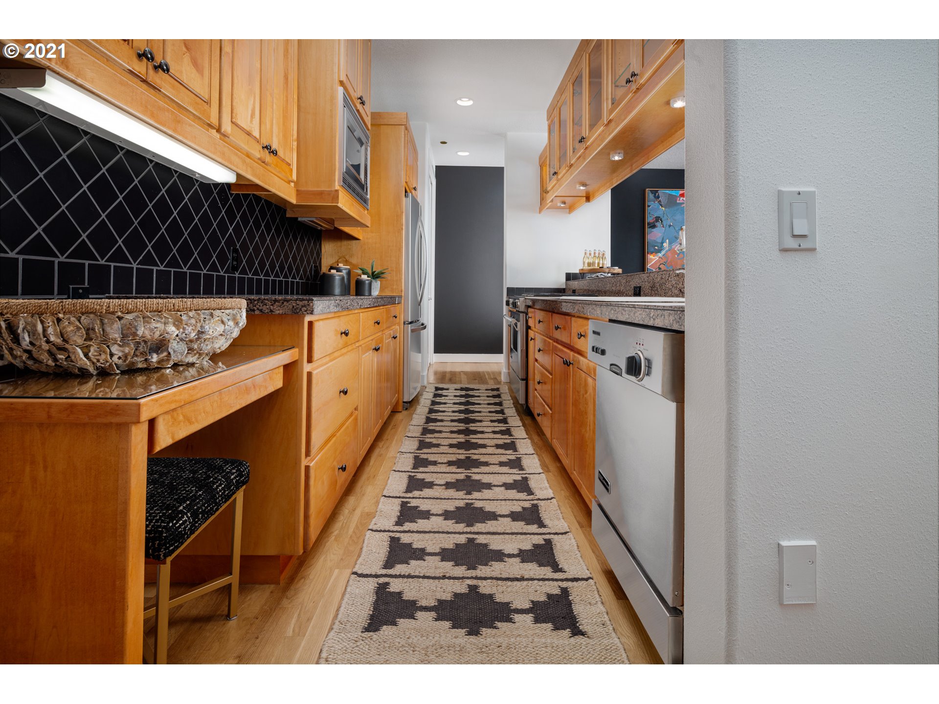 850 Southwest Broadway Drive Portland, OR 97201 - Photo 12 of 29