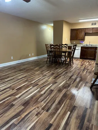 $1,125 | 405 Cambridge Circle, Unit B4, Murrells Inlet, SC 29576