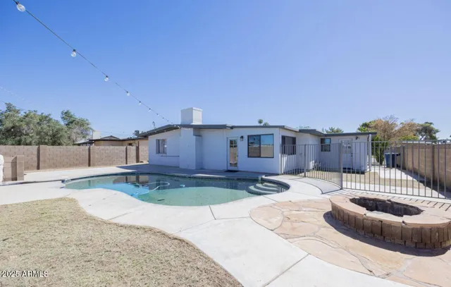 $2,395 | 1612 East Gaylon Drive, Tempe, AZ 85282