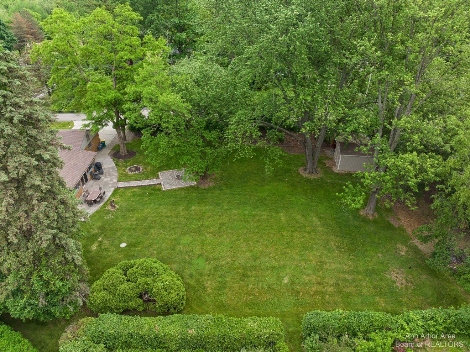 29015 Utley Road Farmington Hills, MI 48334 - Photo 36 of 43 Photo 36