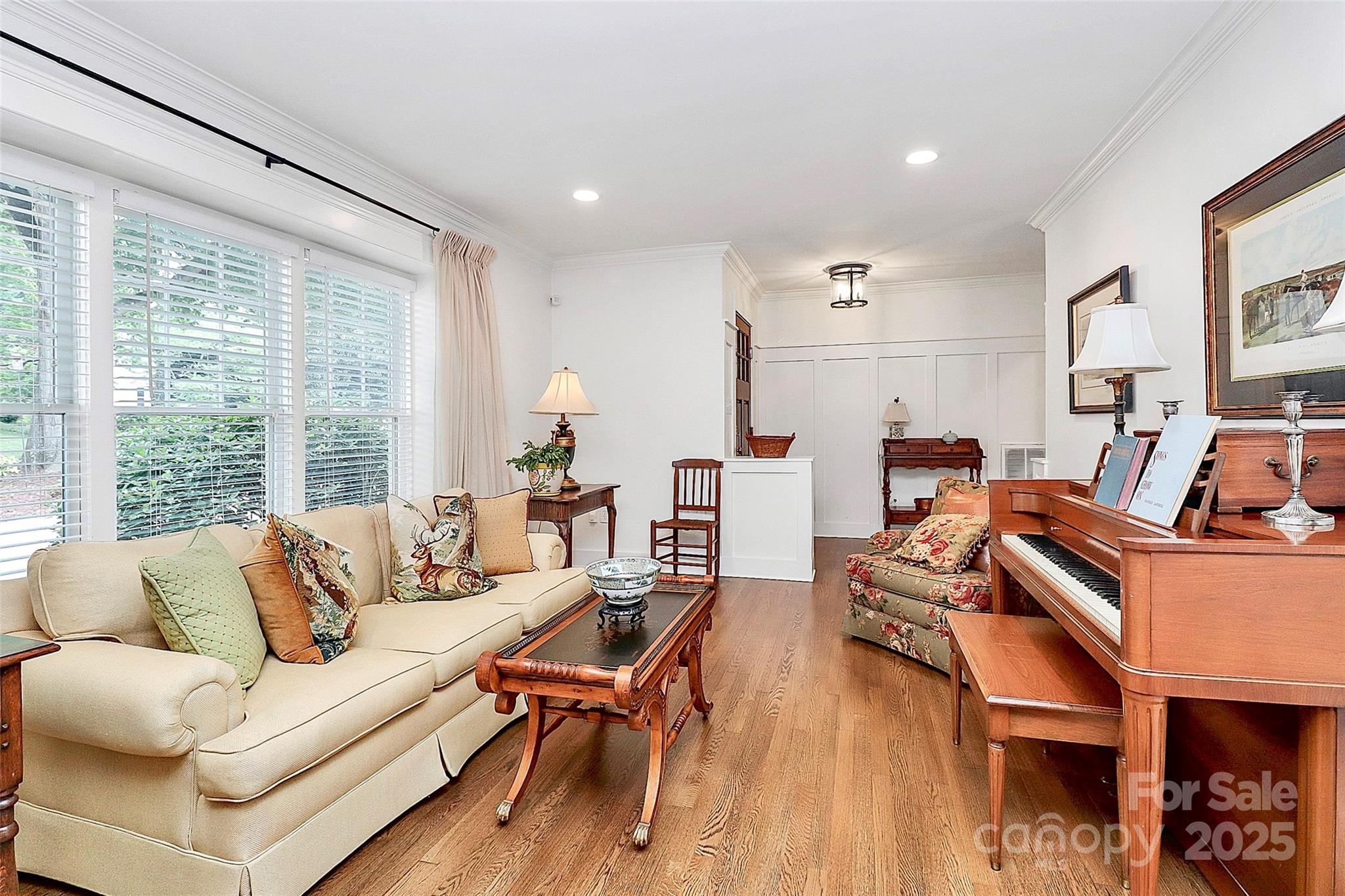 427 Lansdowne Road Charlotte, NC 28270 - Photo 8 of 44 Gallery Image 8