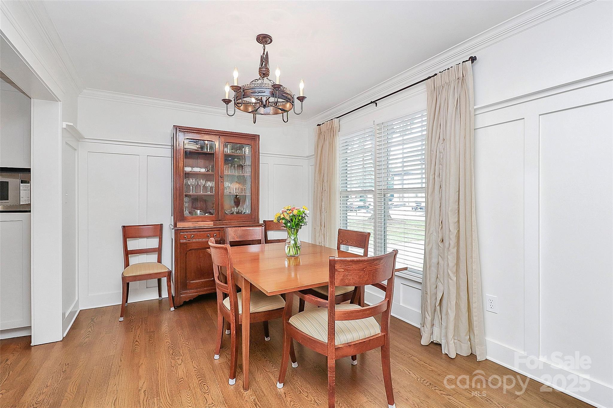 427 Lansdowne Road Charlotte, NC 28270 - Photo 10 of 44 Gallery Image 10
