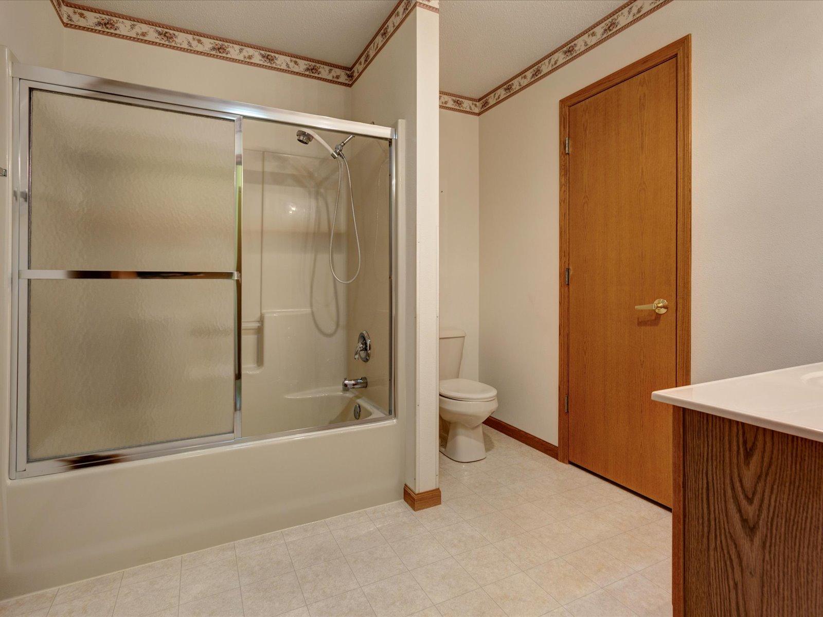 412 Lee Street, Unit A Durand, WI 54736 - Photo 12 of 39