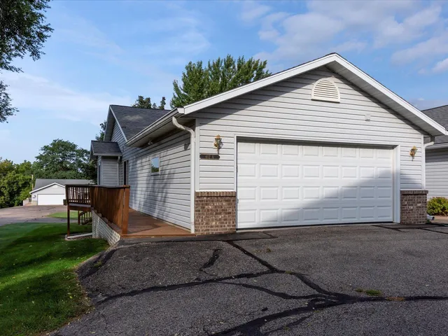 $249,900 | 412 Lee Street, Unit A, Durand, WI 54736